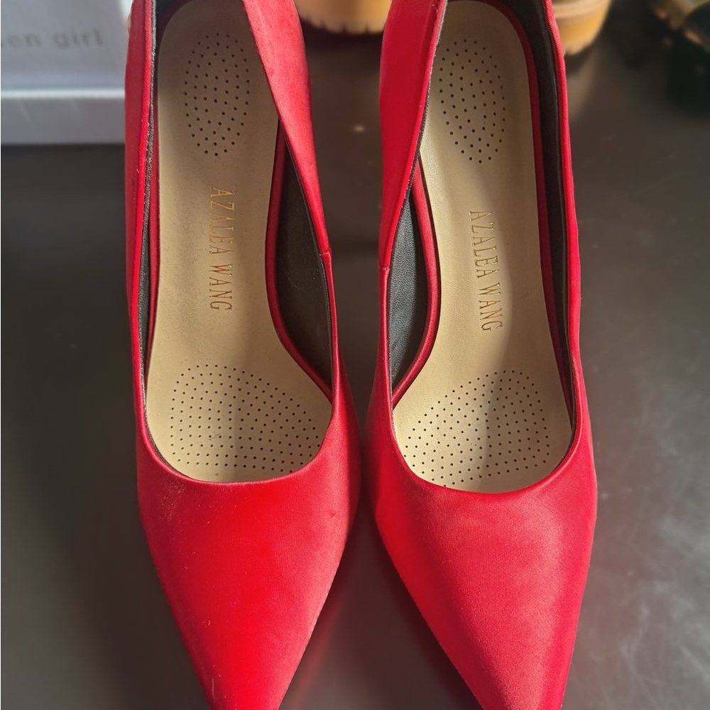 AZALEA WANG Red Women's Heels